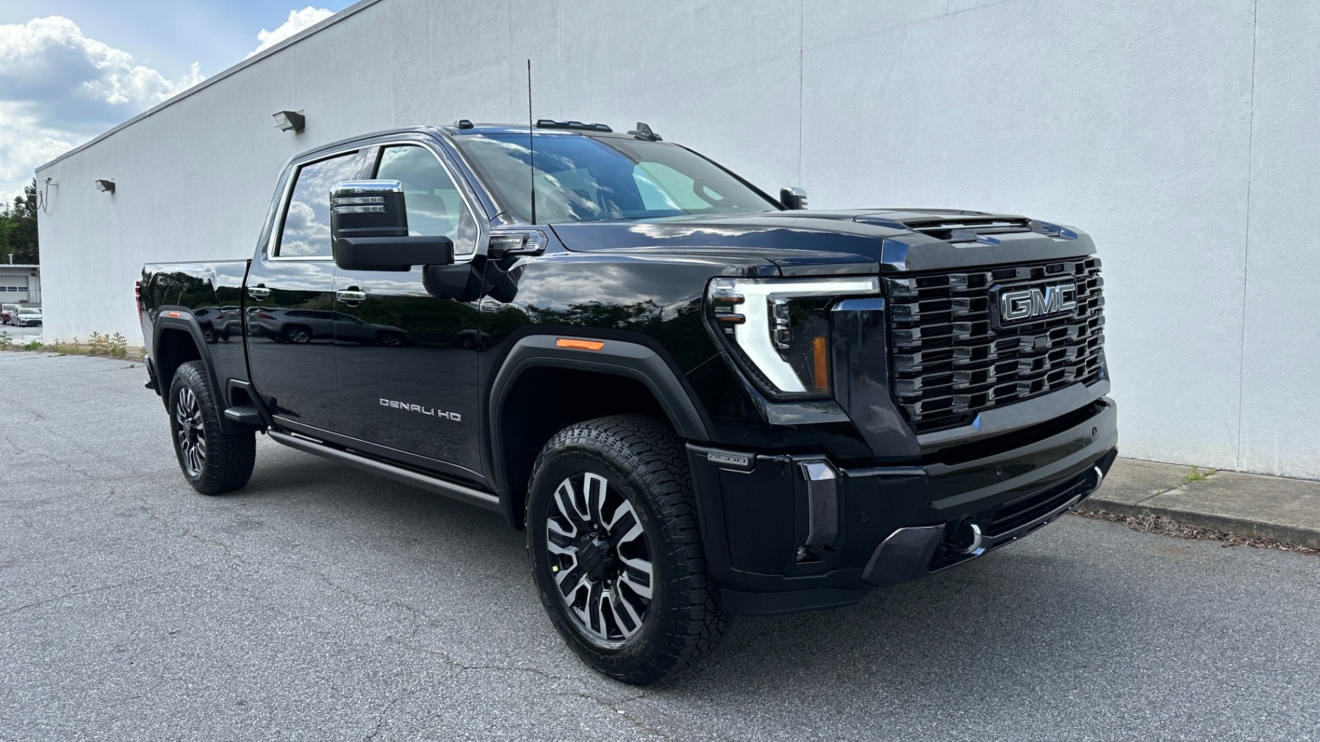 Gmc Denali Ultimate 2025 2025 Maya Noor