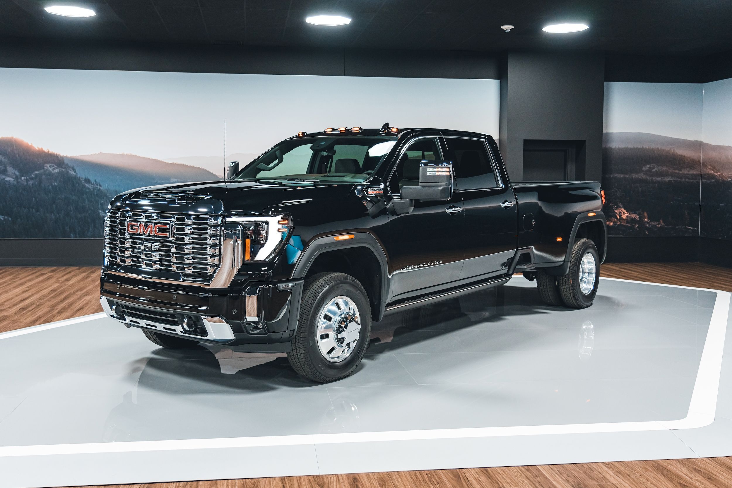 Gmc Denali Ultimate 2025 Dually Arwa Grace